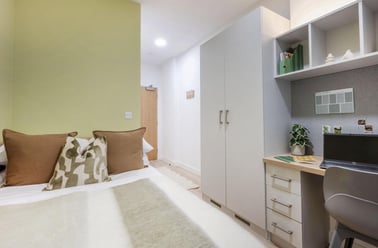 Oxford Place, Rusholme, Manchester - Image 2